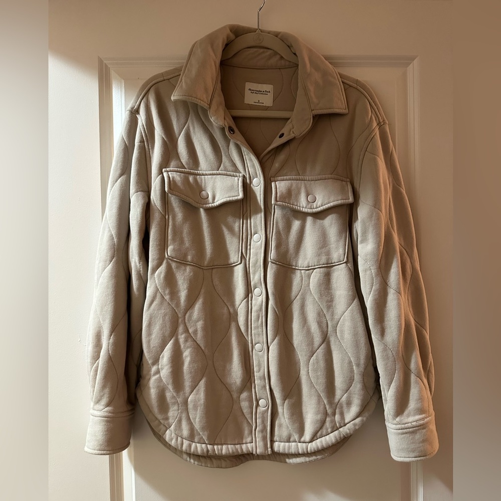 Abercrombie quilted cozy shacket in cream